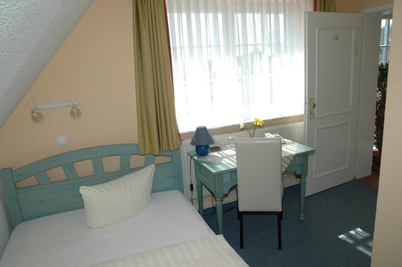 Landhotel Ostseetraum & Fewo 로스토크 객실 사진
